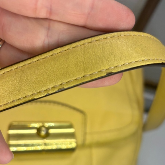 Coach Yellow Hobo Bag1 - Picture 11 of 16